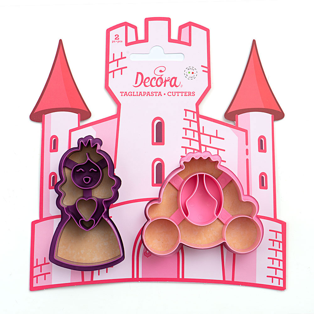 2 emportes pièces thème princesse